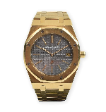 AUDEMARS PIGUET<br />
Royal Oak<br />
No. 197<br />
Ref. 5402 BA<br />
Montre bracelet en or jaune 18k (750). Boîtier octogonal, lunette et fond fermeture à vis. Cadran anthracite avec fond « tapisserie », logo « AP » en applique à 6h, index et aiguilles luminescentes, date